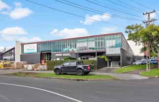 Versatile Mixed-use/Industrial Offering