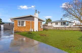 77 Collins Road, Melville