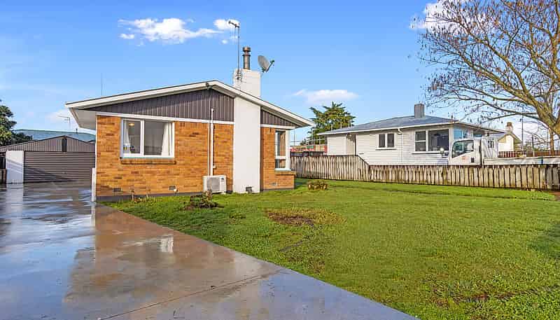 77 Collins Road, Melville