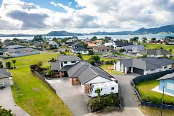 12 Ngatiti Place, One Tree Point