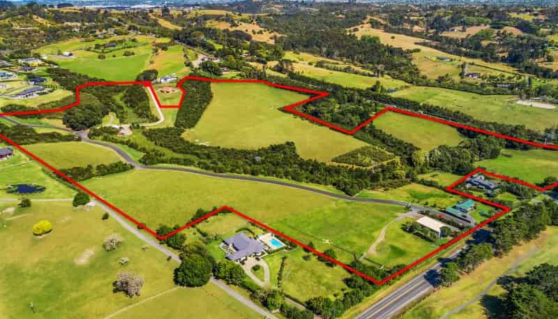 63 Whitford Park Road, Whitford