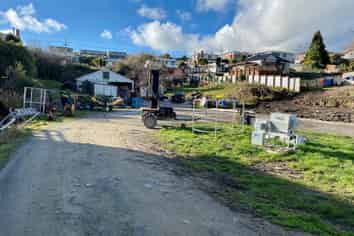 14 Barnego Road, 32 and 34 Stamford Street, Balclutha