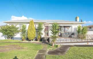 15 Polson Street, Castlecliff