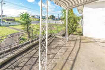 15 Polson Street, Castlecliff