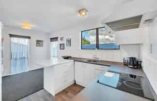 206 Solar Road, Glen Eden