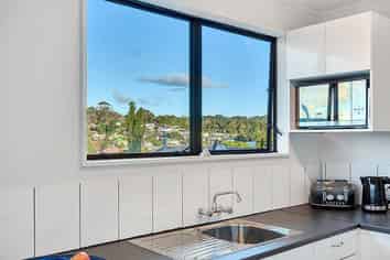 206 Solar Road, Glen Eden