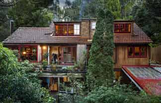 11 Arama Avenue, Titirangi