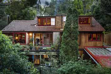 11 Arama Avenue, Titirangi