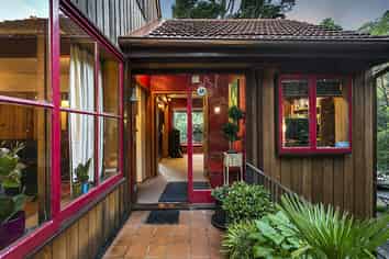 11 Arama Avenue, Titirangi