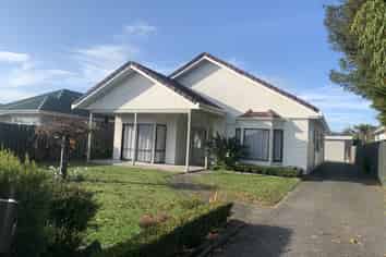 70 Enderley Avenue, Enderley