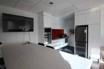 Office warehouse for Lease