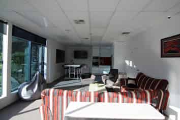 Office warehouse for Lease