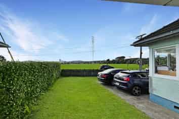 12 Waterfront Road, Mangere Bridge