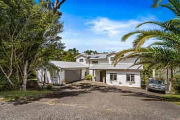 10 The Knoll, Greenhithe