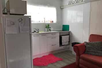 4/13 Eason Street, Victoria