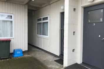 4/13 Eason Street, Victoria