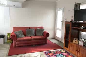 4/13 Eason Street, Victoria