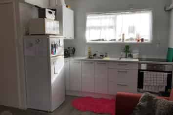 4/13 Eason Street, Victoria