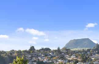 16 La Colina Place, Bethlehem