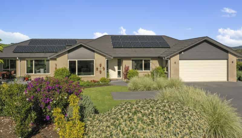 14 Captains Loop, Paihia