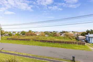 11 Egmont Street, Castlecliff