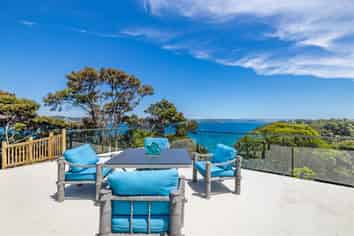 00 Pinewood, Motuarohia Island, Russell