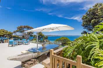 00 Pinewood, Motuarohia Island, Russell