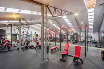 ROAD FRONT WAIRAU INDUSTRIAL + MOTORWAY EXPOSURE