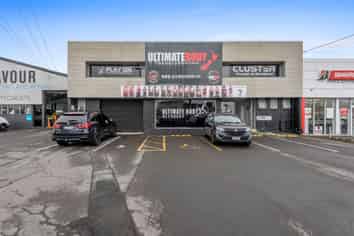 ROAD FRONT WAIRAU INDUSTRIAL + MOTORWAY EXPOSURE