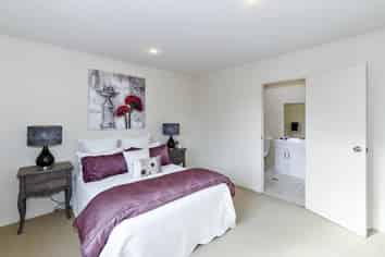 3/4 Charlenne Close, Ranui