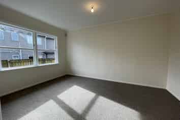 2/165 Gray Street, Papatoetoe