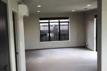 25b Graham Street, Hamilton East