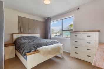 32 Dreadon Road, Manurewa