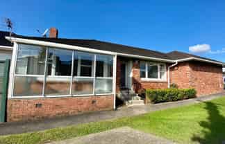 1/130 St Johns Road, Meadowbank