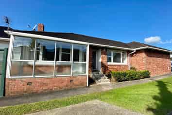 1/130 St Johns Road, Meadowbank