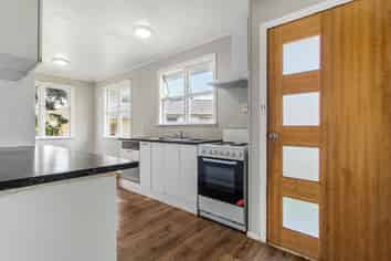 9 Malmo Place, Manurewa