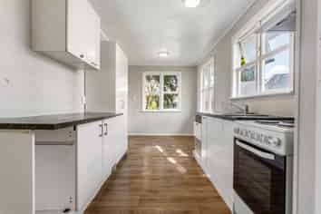 9 Malmo Place, Manurewa