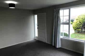 1/142 Main Road, Redcliffs