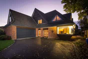 19 Truscott Grove, Awapuni