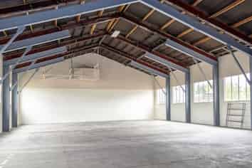 Industrial Warehouse/Workshop for Lease