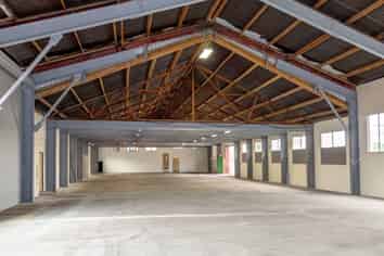 Industrial Warehouse/Workshop for Lease
