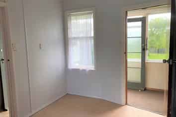 212 Anzac Parade, Wanganui East