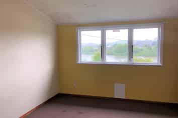 212 Anzac Parade, Wanganui East