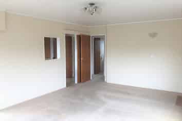 15 Lindsey Crescent, Springvale