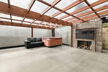 12 Mulu Place, Albany