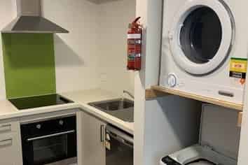 1/9 Greensboro Street (Room B), Hillcrest