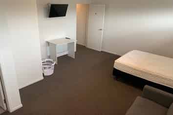 1/9 Greensboro Street (Room B), Hillcrest