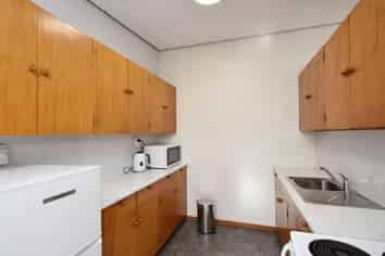 2/163 Queens Drive, Windsor