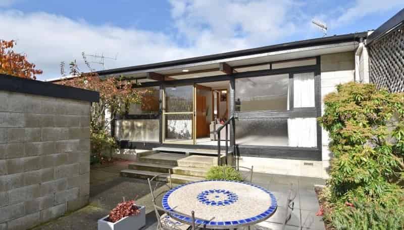 2/163 Queens Drive, Windsor