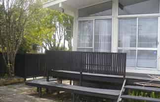 5 Triangle Road, Massey